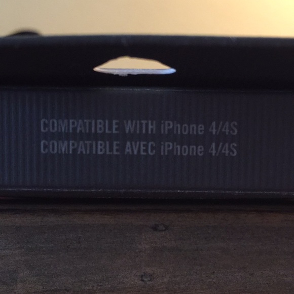 Abercrombie & Fitch Phone Case (4/4S) - Picture 5 of 5